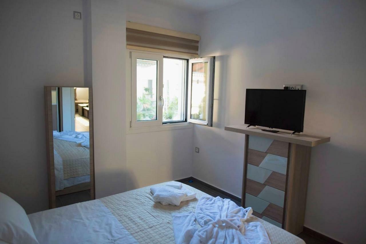 Lf Suites - Irene Thebes Екстер'єр фото