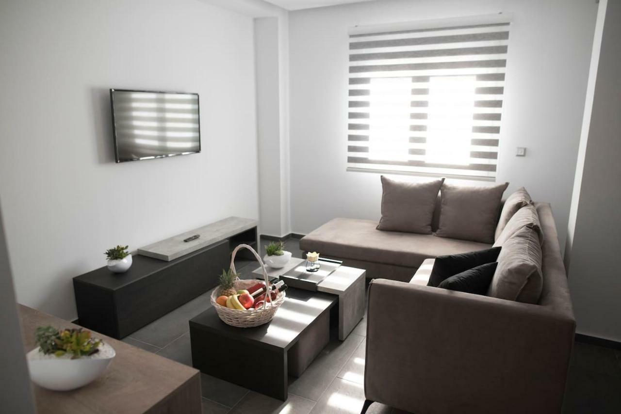 Lf Suites - Irene Thebes Екстер'єр фото