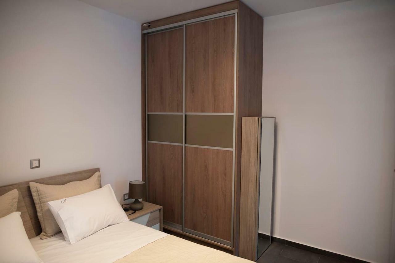 Lf Suites - Irene Thebes Екстер'єр фото