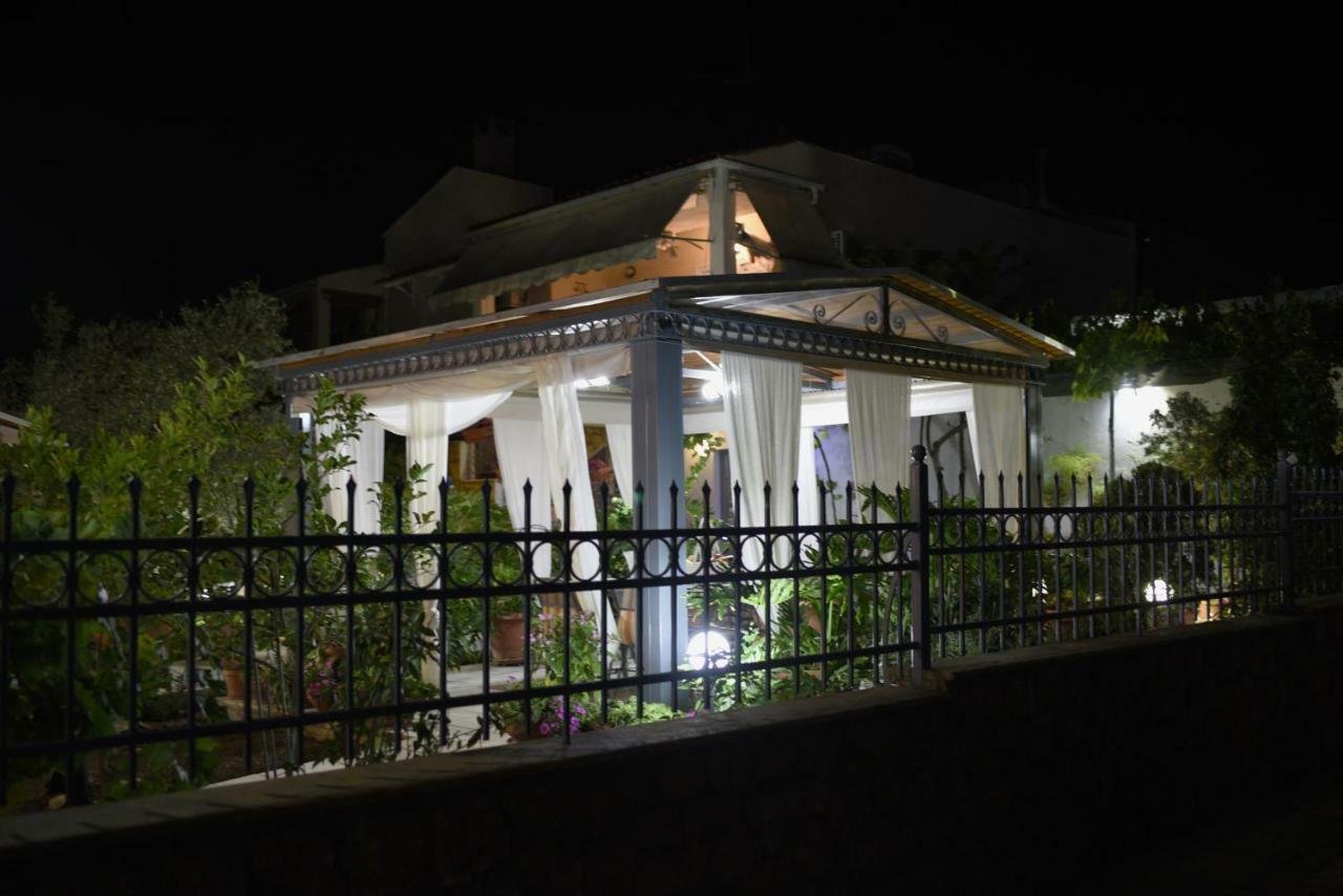 Lf Suites - Irene Thebes Екстер'єр фото